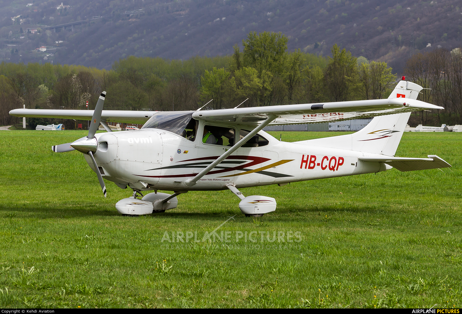 Cessna 182 Skylane full